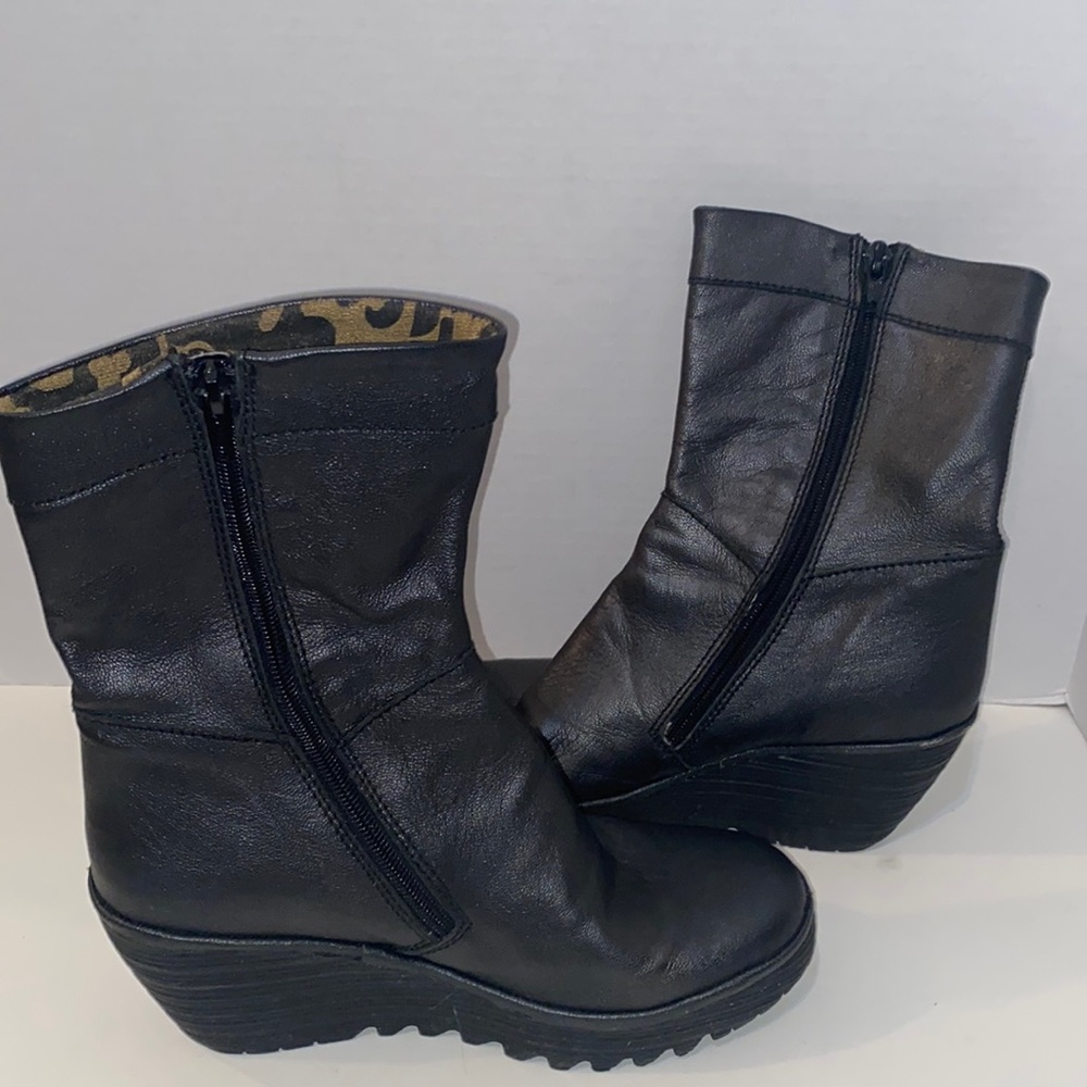 Fly London, ankle bootie, wedge, 7.5, 38, black-metallic-pewter